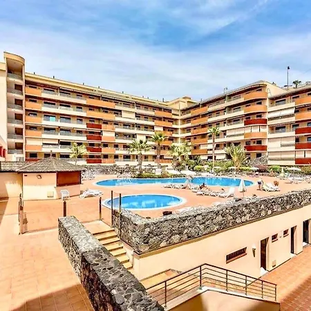 Spacious Family With Large Terrace Puerto de Santiago (Tenerife)