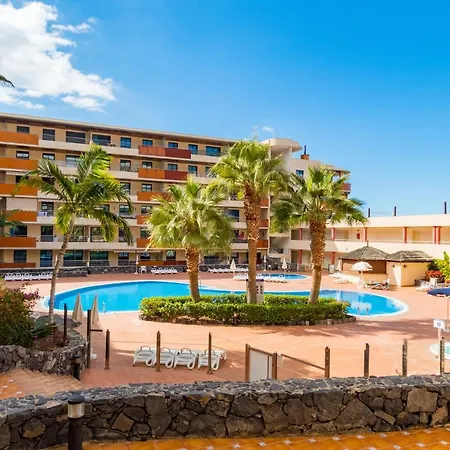 Spacious Family With Large Terrace Apartment *